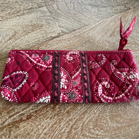 Vera Bradley Red Mesa Zipper Pouch Makeup Bag - Picture 2 of 3